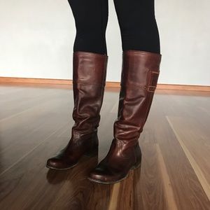 Frye Amelia Logo Boots